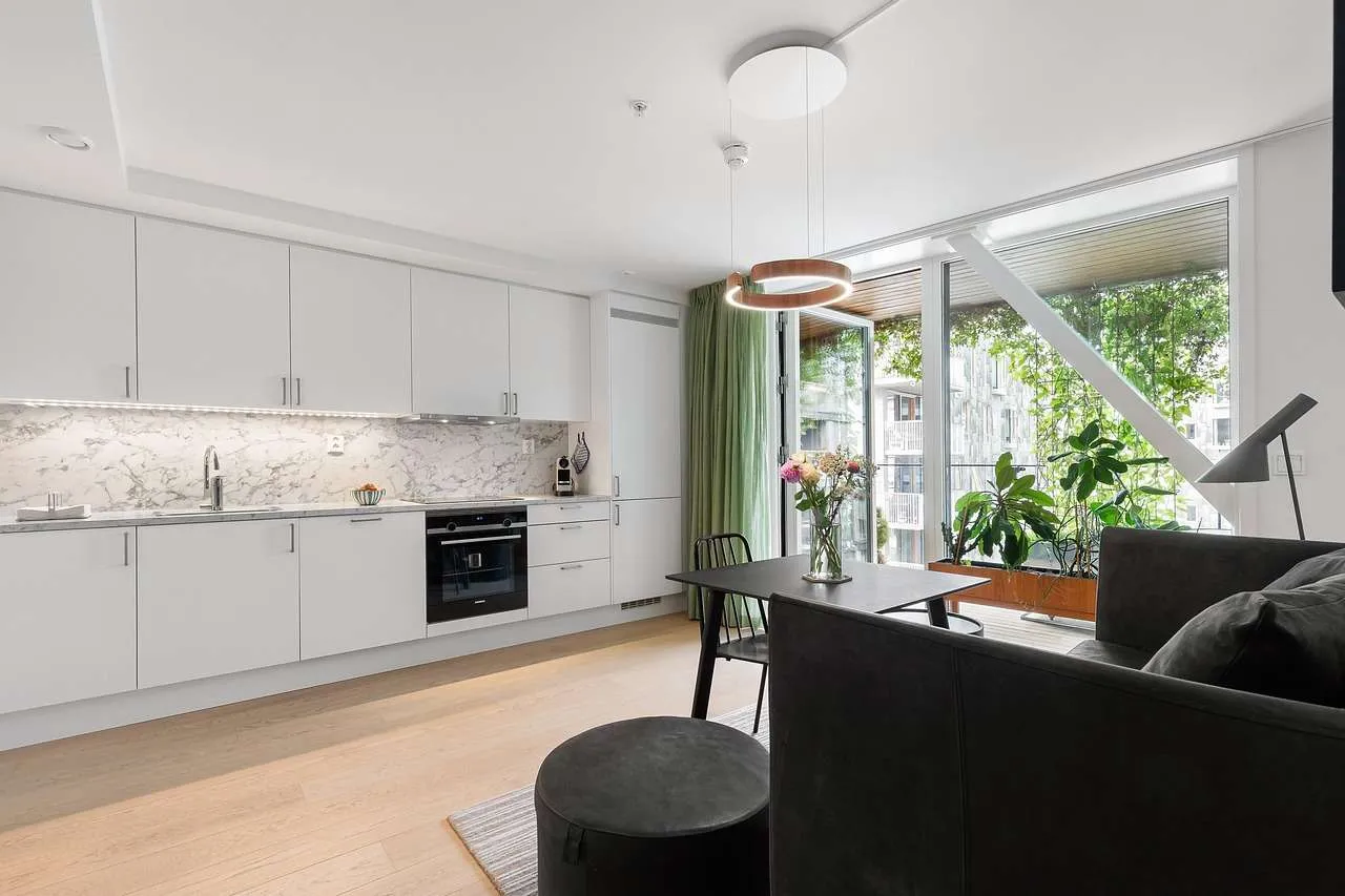 Home Window Tinting Near Me: Find Pros